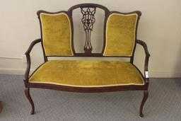 Velvet Settee