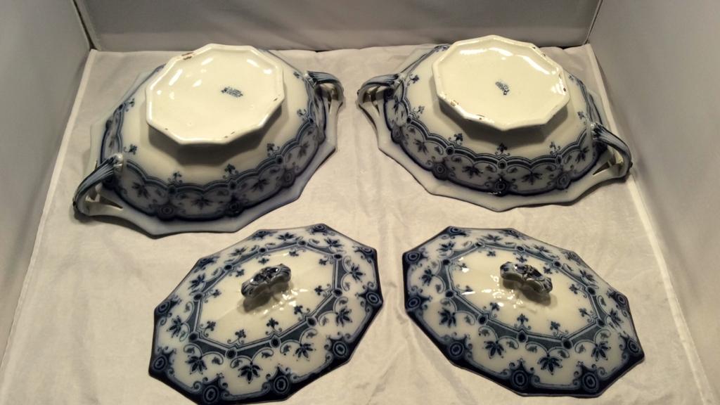 Set of 2 F & Sons Covered Dish