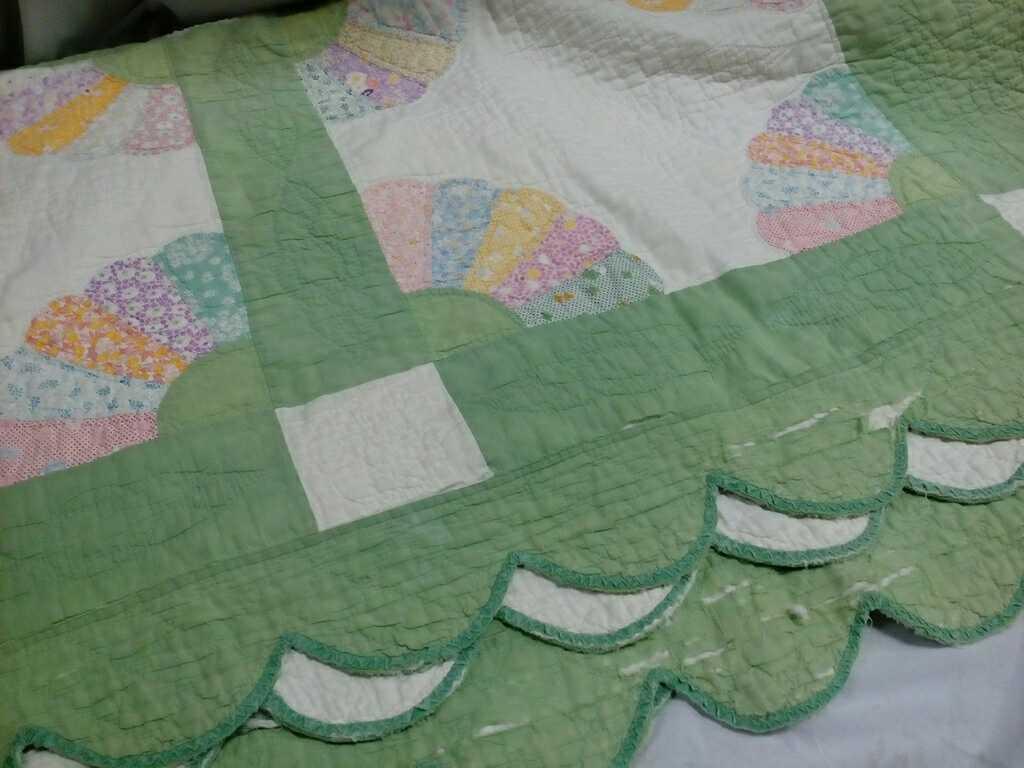 Antique Fan Design Quilt