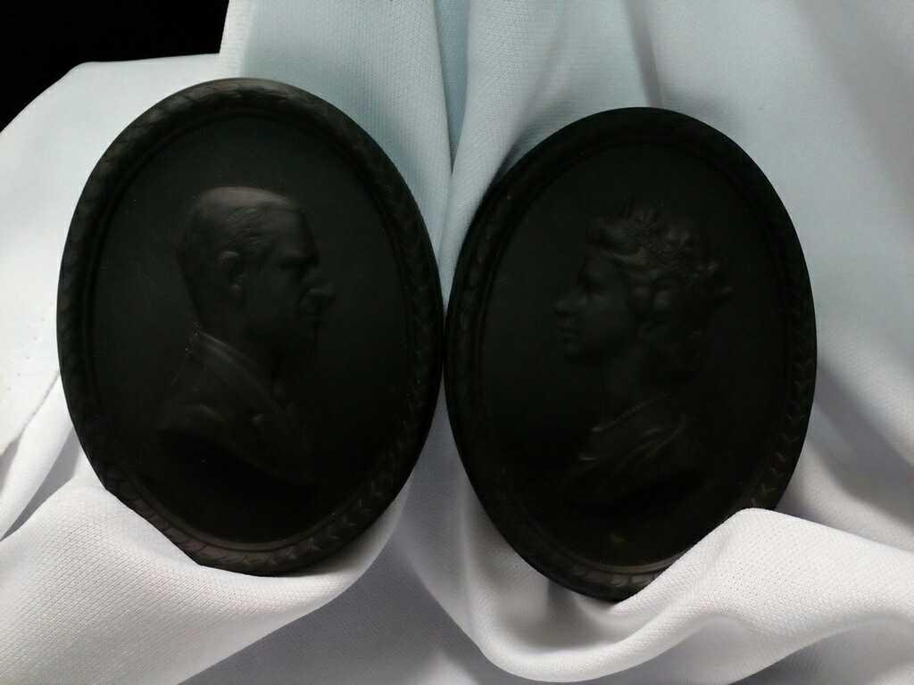 Set Of 2 Wedgewood Plaques