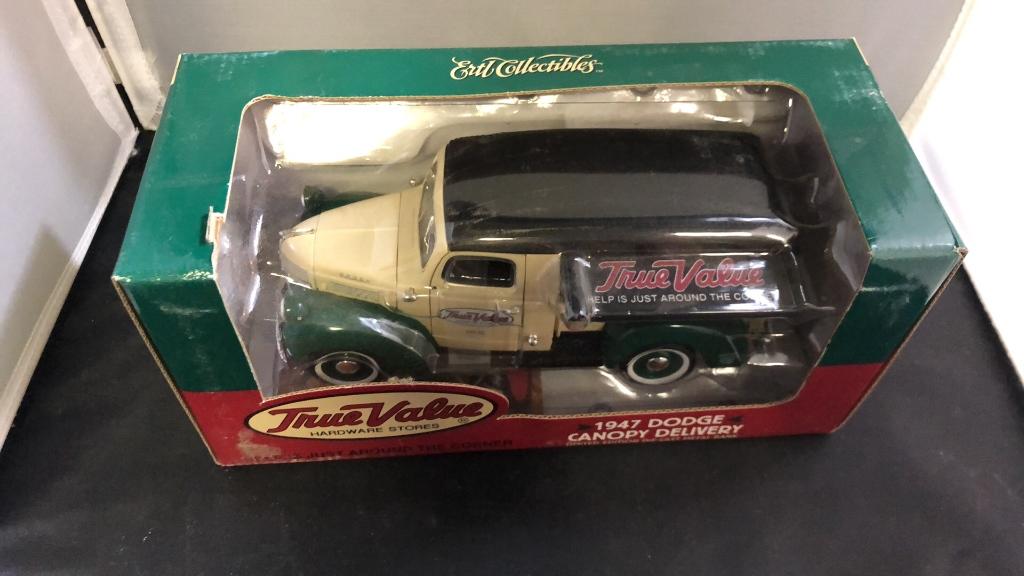 1947 True Value Dodge Canopy Delivery Die-Cast Ban