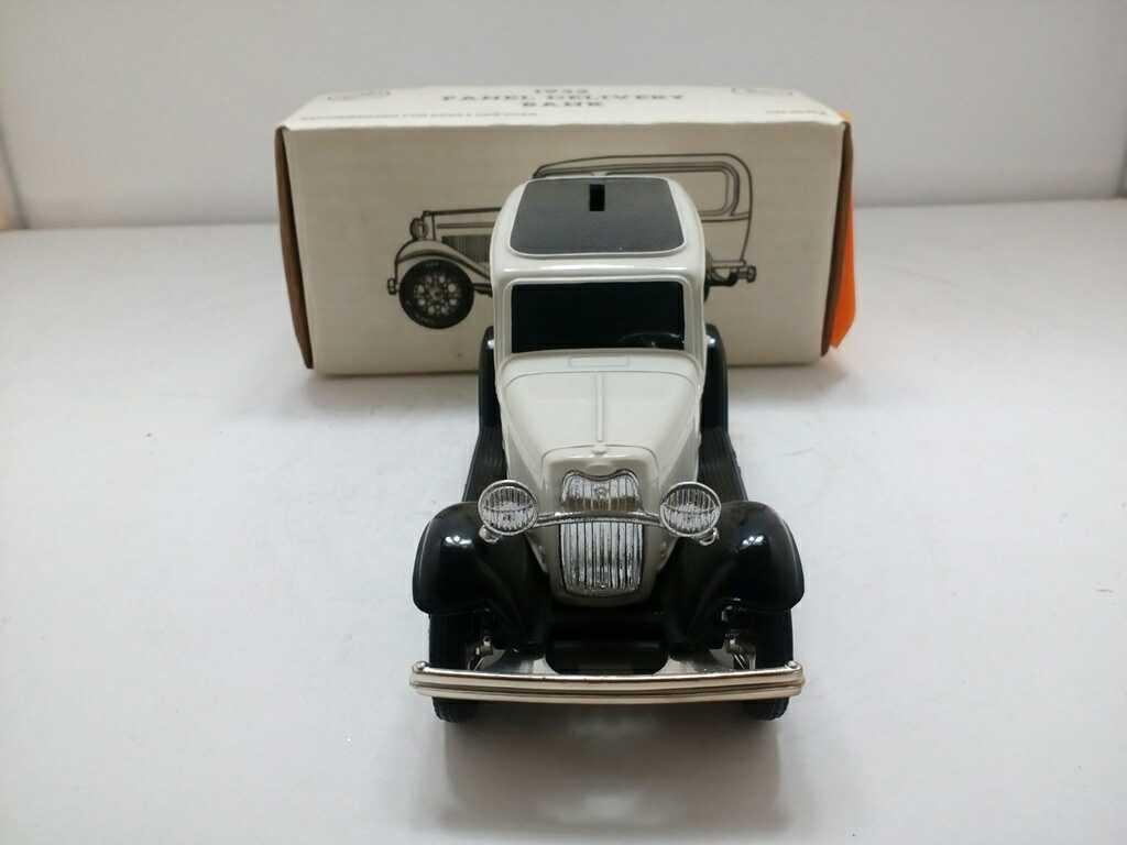 1932 Panel Delivery Bank Die-Cast Replica.