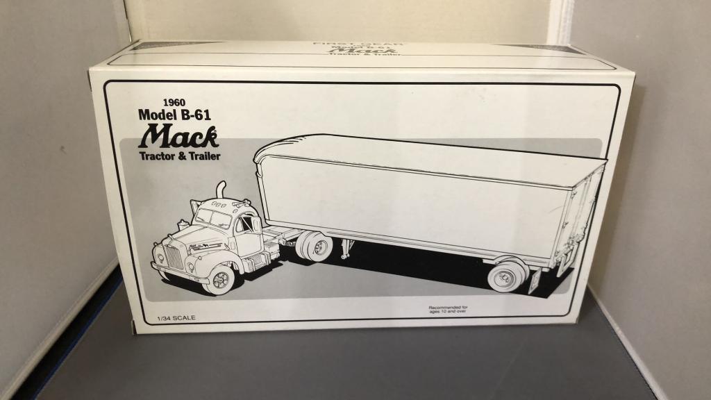 1960 Mack Model B-61 Tractor & Trailer Die-Cast Re