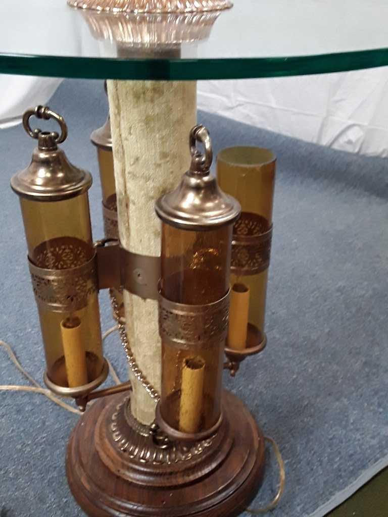 VINTAGE SIDE TABLE LAMP DAMAGED