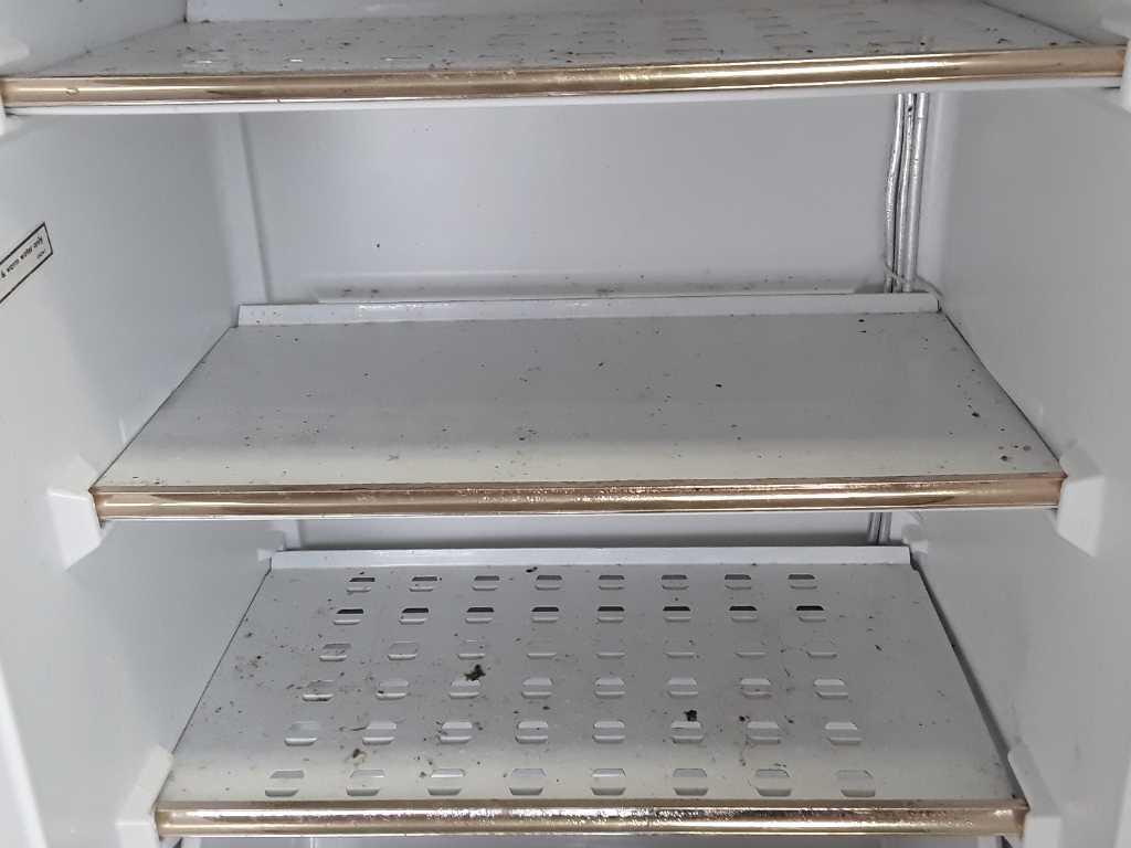 UPRIGHT ADMIRAL FREEZER 30" W X 28" D X 66" H