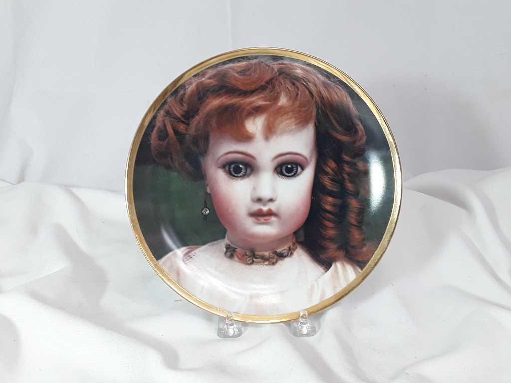 4 COLLECTOR PLATES THE DOLL COLLECTION