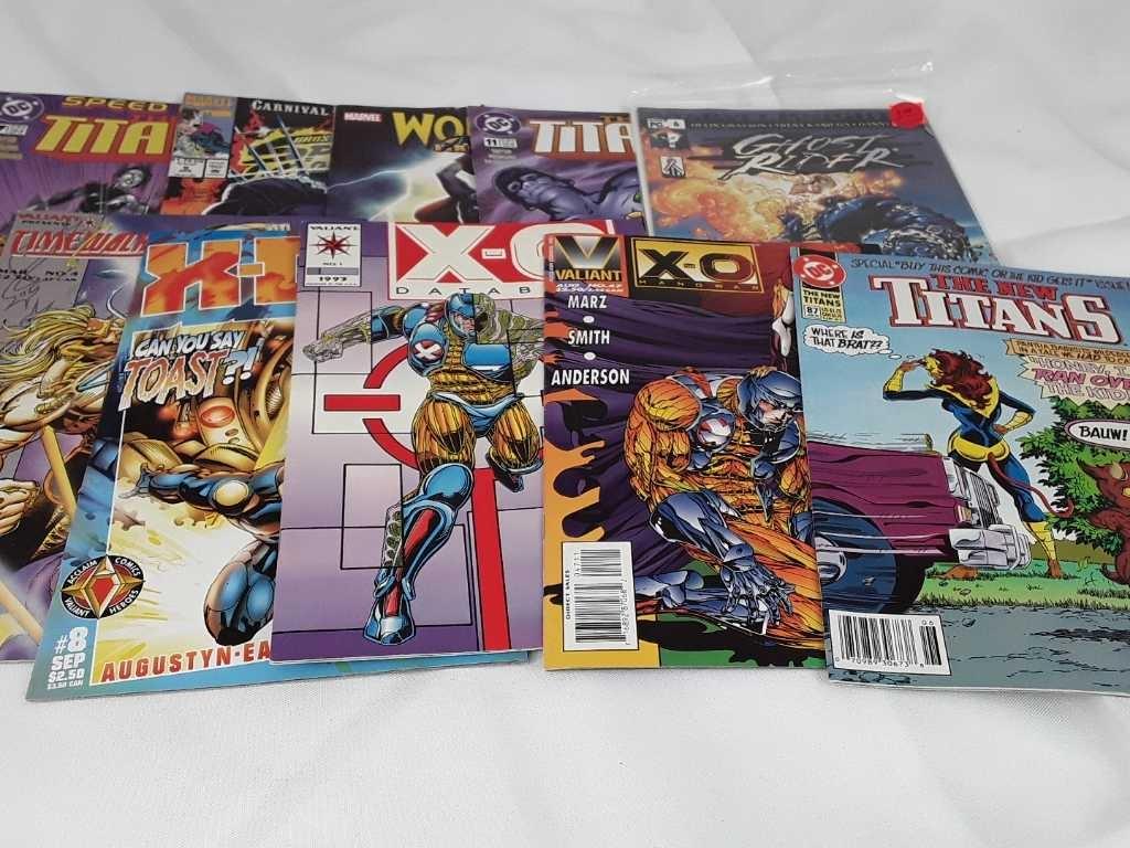 LOT OF 15 DC, MARVEL, & VALIENT COMICS