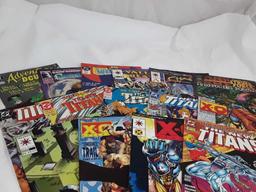 LOT OF 15 DC & VALIANT COMICS