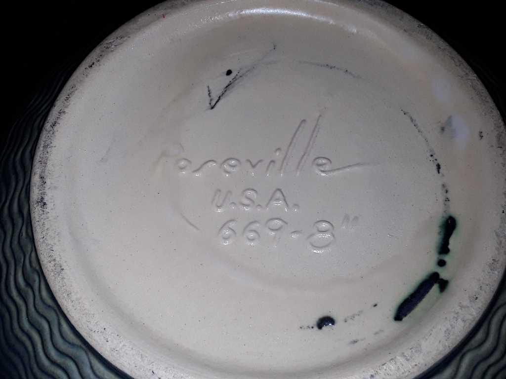 Roseville Pottery Freesia Grn Jardiniere Pedestal