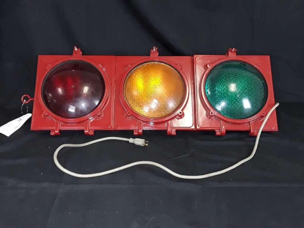 AUTOMATIC SIGNAL TRAFFIC LIGHT - WORKS (EXCEPT