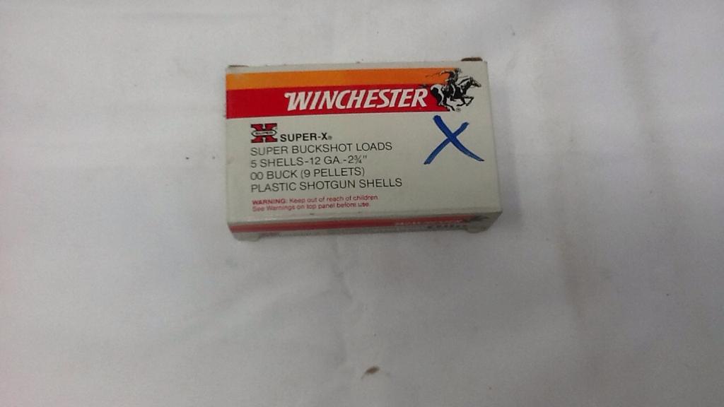 1 BOX WINCHESTER 12 GAUGE SUPER BUCKSHOT AMMO