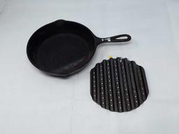 #5 Cast Iron Pan w/Bacon Grill Insert