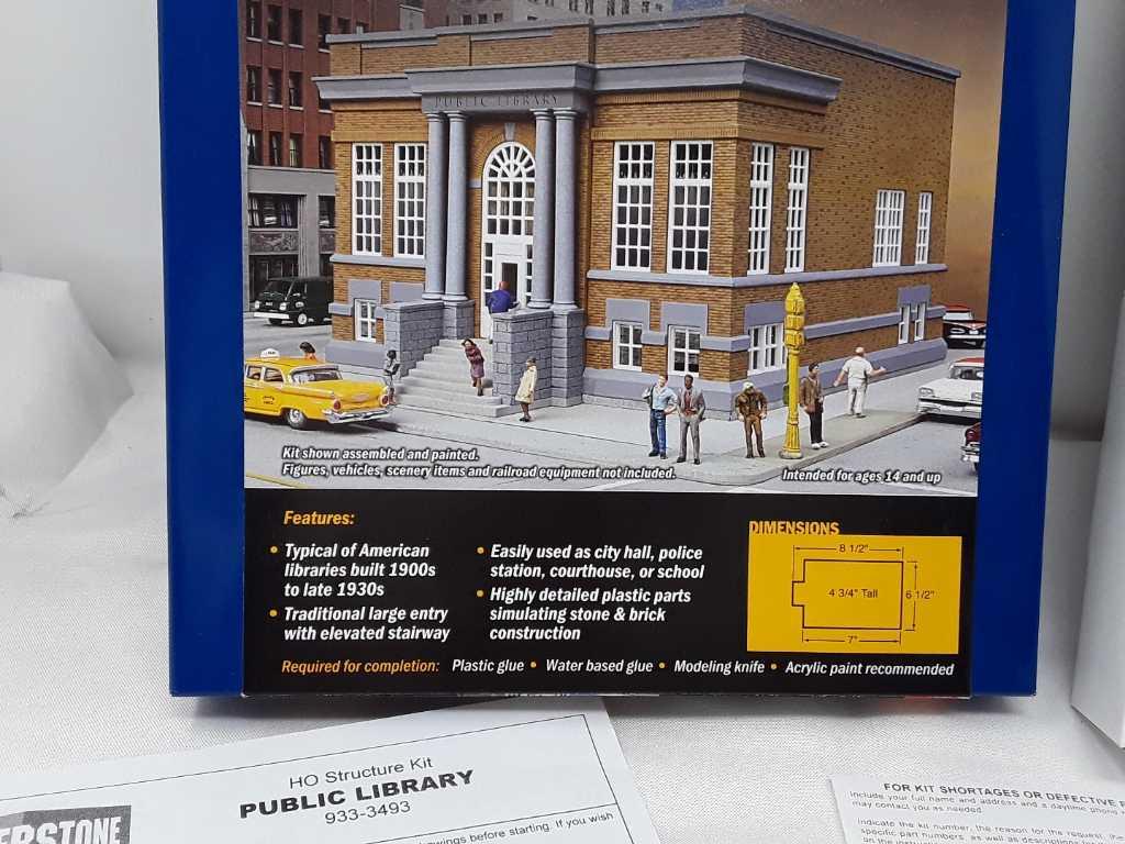 WALTHERS CORNERSTONE MODEL PUBLIC LIBRARY