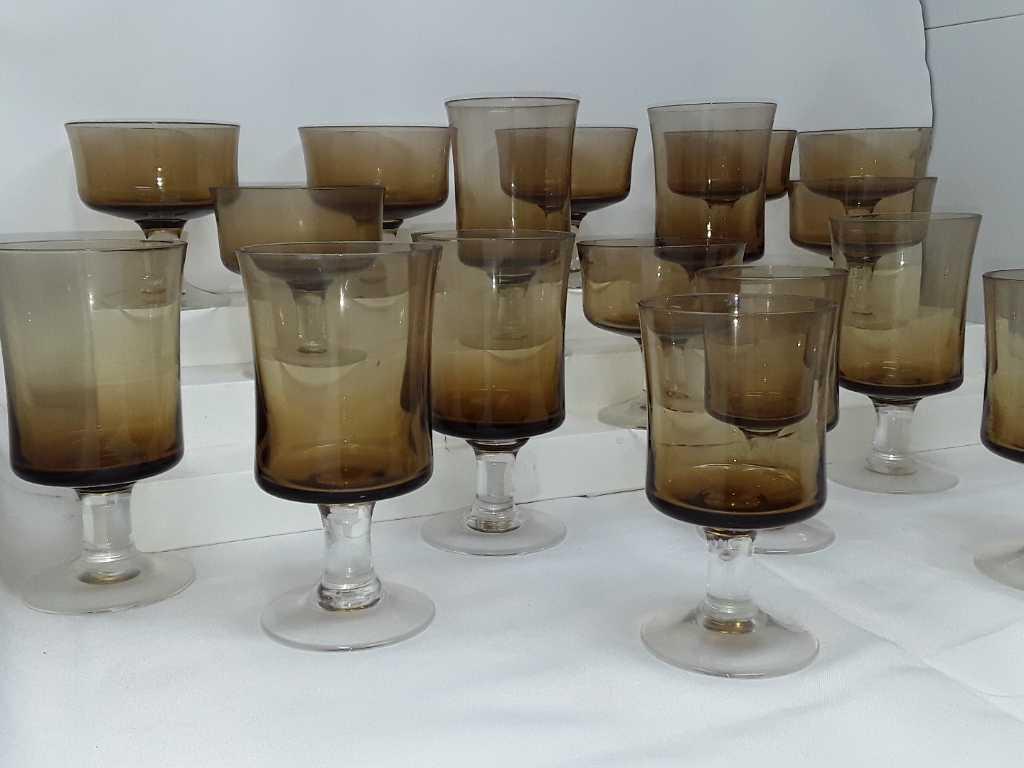 19 PC SMOKING BROWN STEMWARE