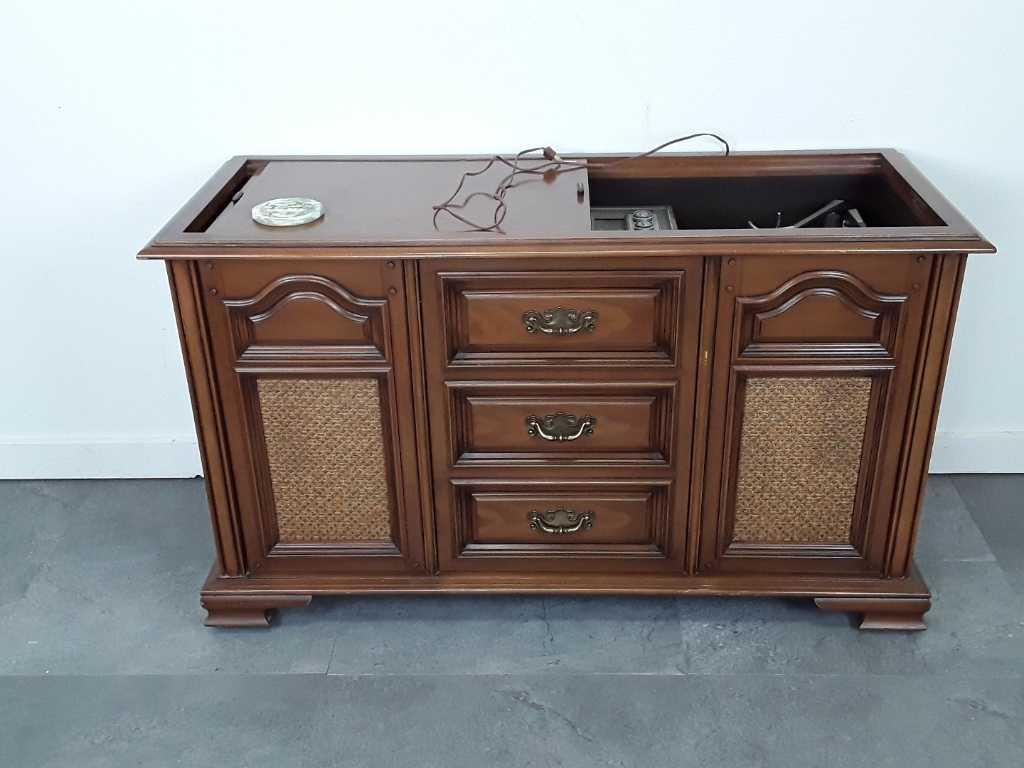 VINTAGE MAGNOVAX RECORD PLAYER & STEREO CONSOLE