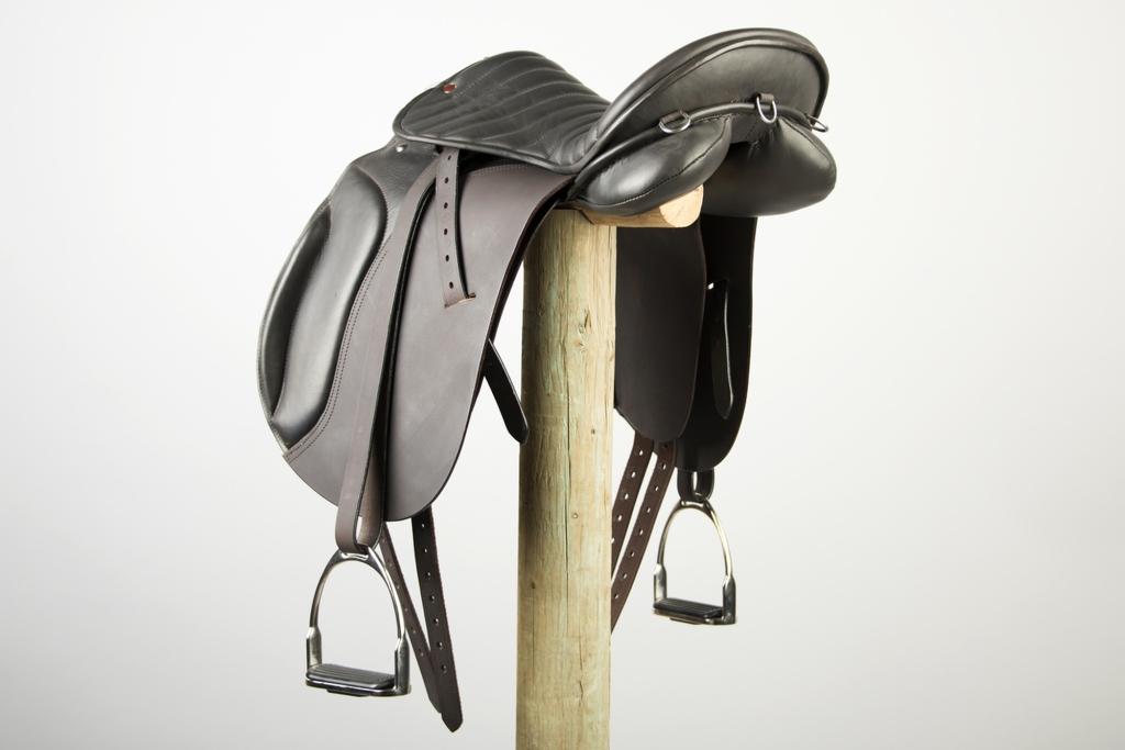 SAD 180BR-18 MARCHOG ENDURANCE DRESSAGE ENG SADDLE