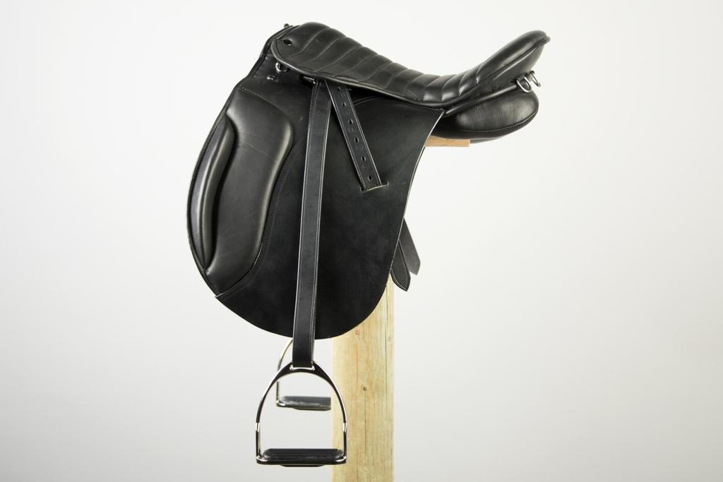 SAD 180BR-18 MARCHOG ENDURANCE DRESSAGE ENG SADDLE