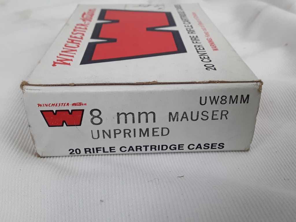 1 BOX WINCHESTER WESTERN 8MM CASINGS