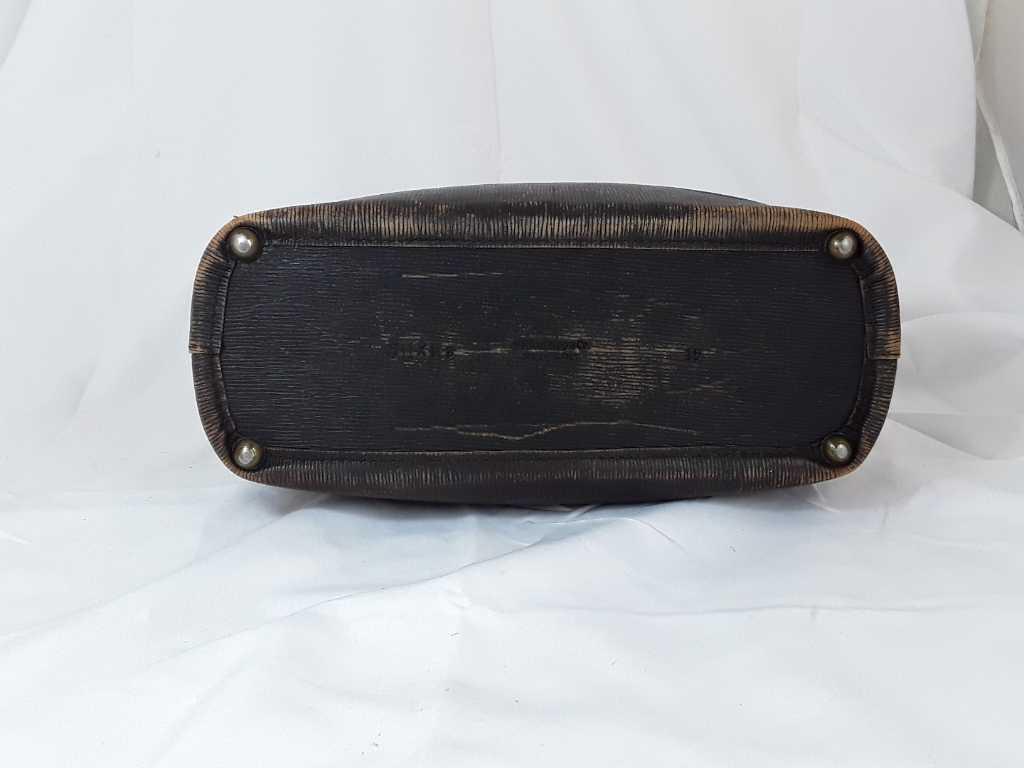 VINTAGE DOCTOR BAG SLG CO NEWARK NJ.