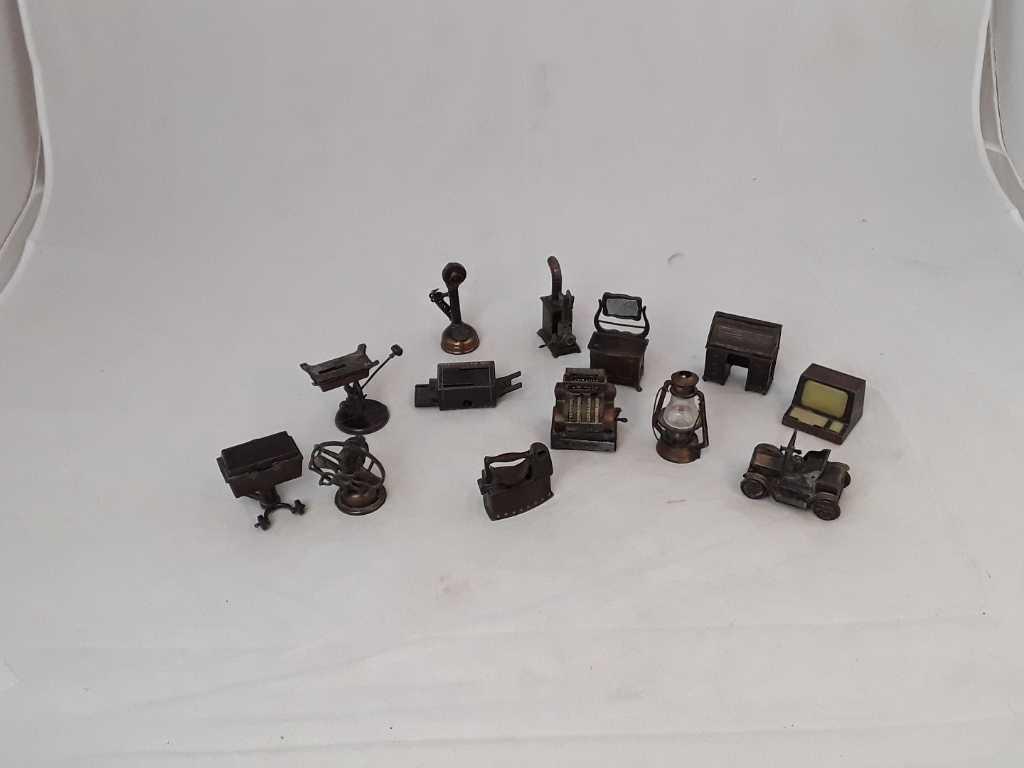 13 VINTAGE DIECAST PENCIL SHARPERNERS