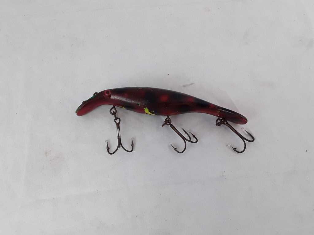 8" WOODEN LURE WITH 3 HOOKS