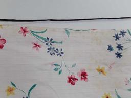 44" X 78" FLOWERS ON WHITE PILLOW QUILT