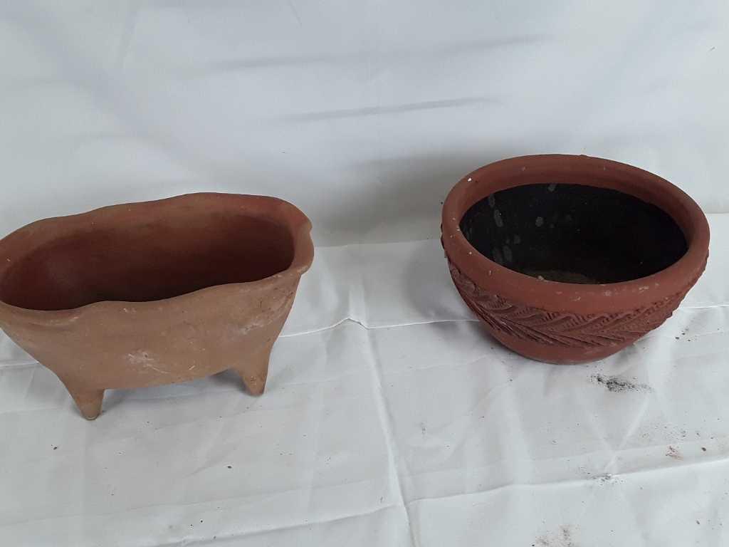 TERRACOTTA BATH FLOWER POT AND NORMAL FLOWER POT