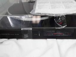 SANSUI RECIEVER & TURN TABLE DA-T550 & DA-P550