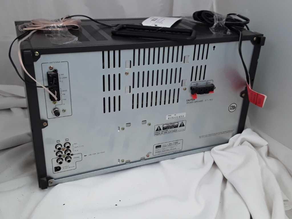 SANSUI RECIEVER & TURN TABLE DA-T550 & DA-P550