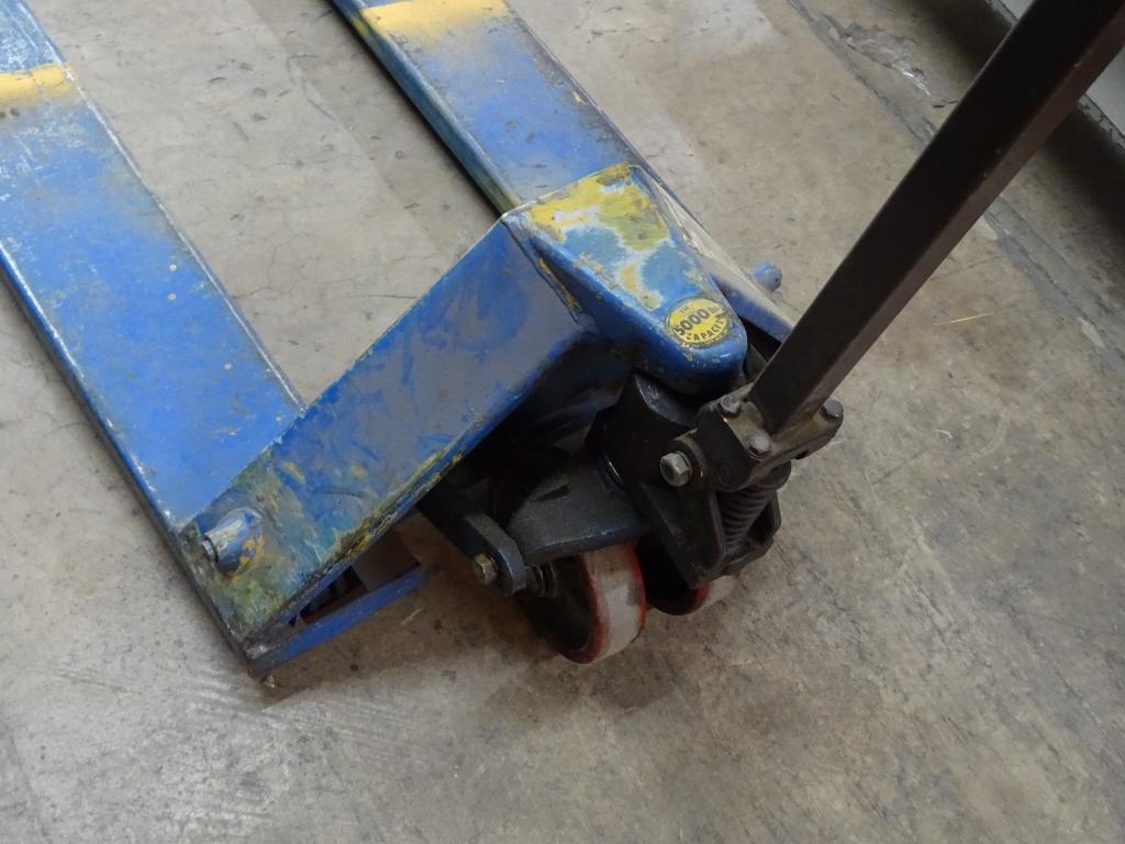 LIFT RITE BLUE PALLET JACK