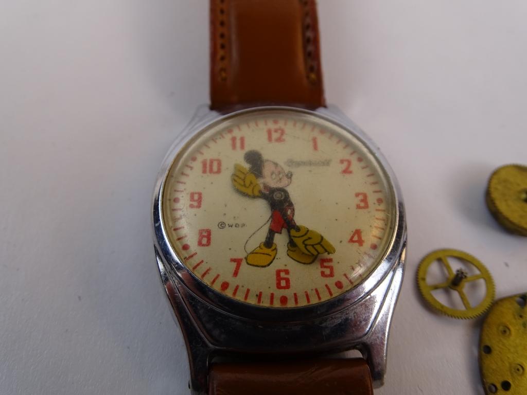 VINTAGE MICKEY MOUSE WRIST WATCH