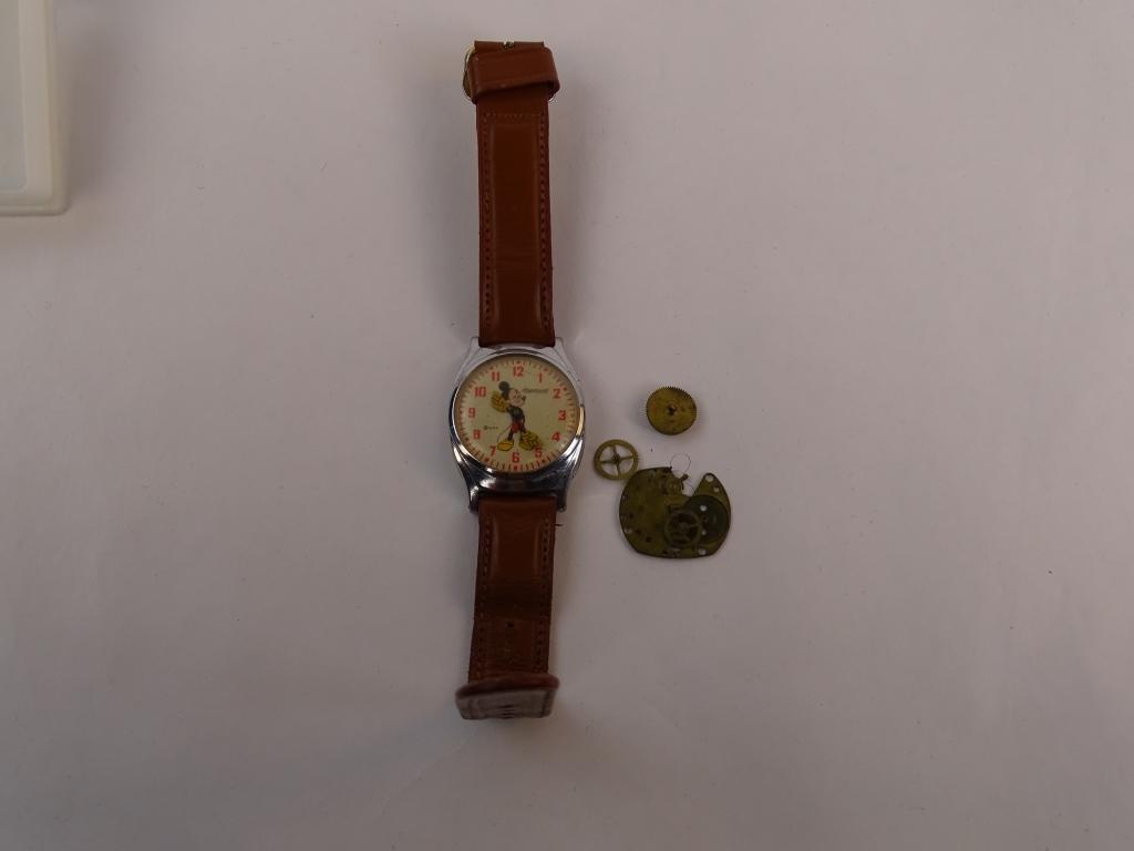 VINTAGE MICKEY MOUSE WRIST WATCH