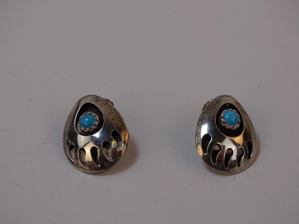 Silvertone Bear Claw Turquoise Bead Clip-On Earr