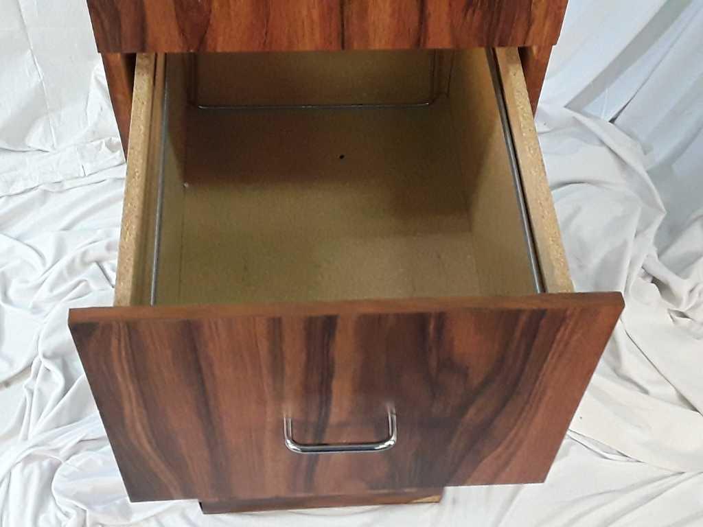 FOUR DRAWER WOOD FILING CABINETW/HANGING FILES