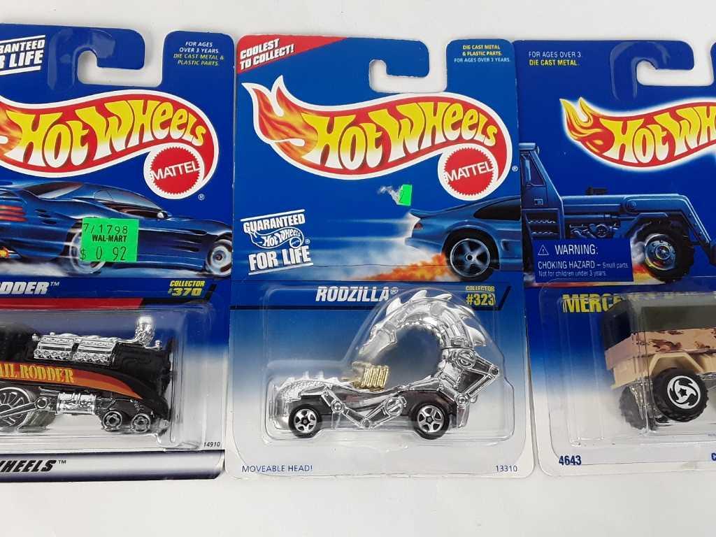 3 HOT WHEELS COLLECTOR #S 239 / 323 / 370