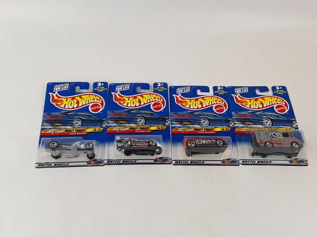 4 HOT WHEELS/NEW/ 2000 TONY HAWK SKATE SERIES