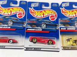 3 HOT WHEELS/NEW/ 2000 COLLECTOR#S 108/160/163