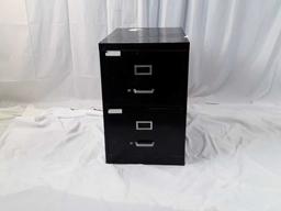 2-DRAWER BLACK FILING CABINET.