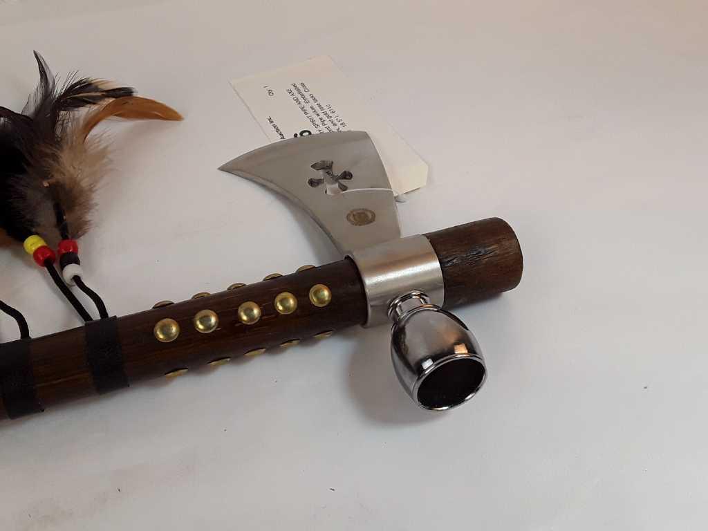 CHIPAWAY CUTLERY SPIRIT PIPE AND AXE