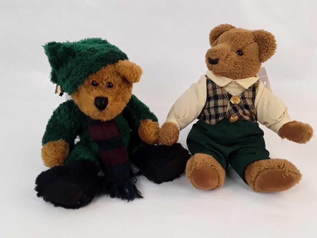 Boyds Bear Collection & Unmarked Bear