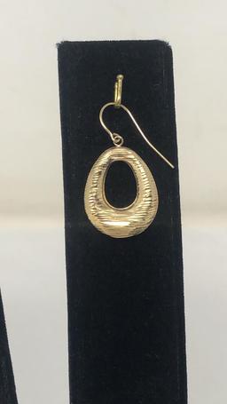 2 PAIR OF 14K YELLOWGOLD EARRINGS 2G TOTAL