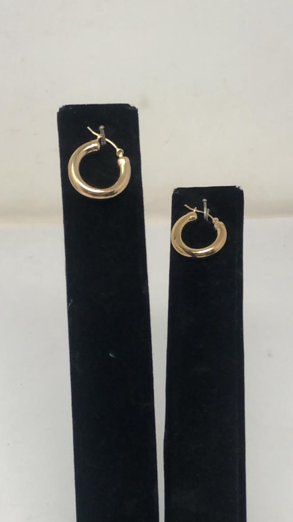 2 PAIR OF 14K YELLOWGOLD EARRINGS 2G TOTAL