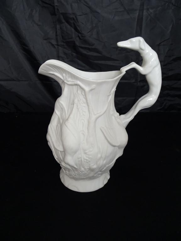 GORGEOUS HUNT SCENE PITCHER "PORTUGAL"