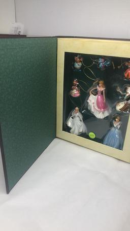 DINSEY CINDERELLA STORYBOOK ORNAMENT SET.