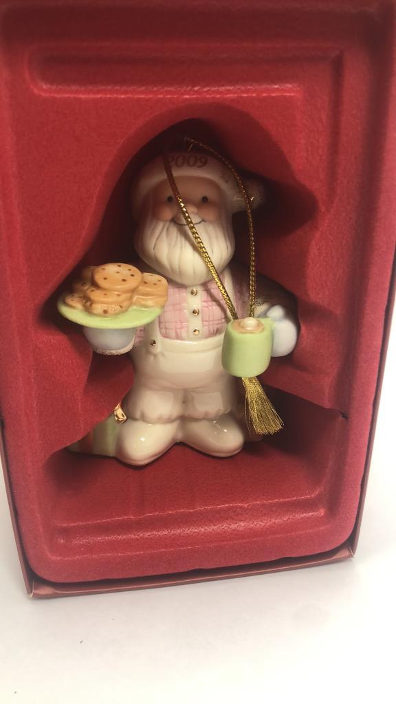 2009 LENOX ANNUAL SANTA ORNAMENT