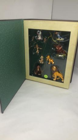 DISNEY'S LION KING STORYBOOK ORNAMENT SET.