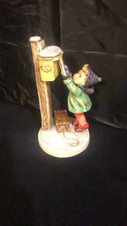 M.I. HUMM FIGURINE " LETTER TO SANTA CLAUS"