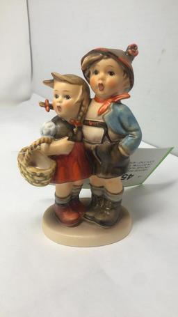 VINTAGE GOEBEL HUMMEL #94/1 "SURPRISE"