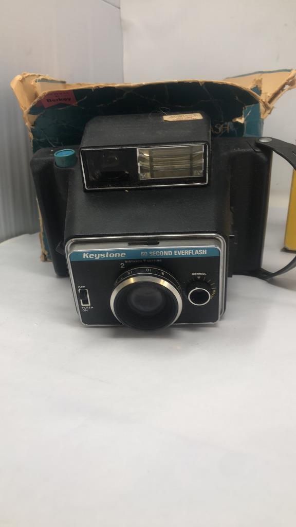 TWO VINTAGE CAMERAS, ONE IN ORIGINAL BOX