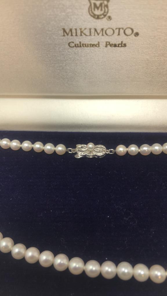 MIKIMOTO CULTURED PEARL NECKLACE